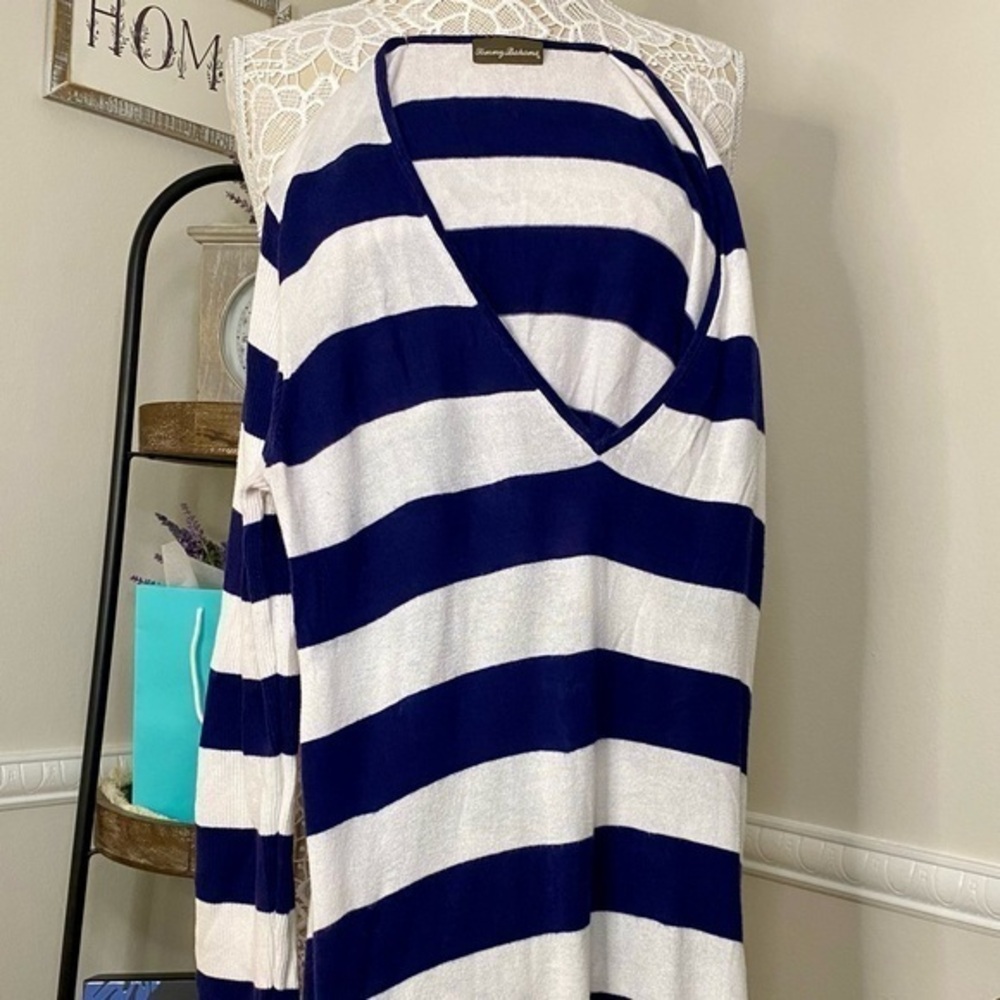 🌸TB1 - Tommy Bahama Swimsuit Coverup 💙🤍